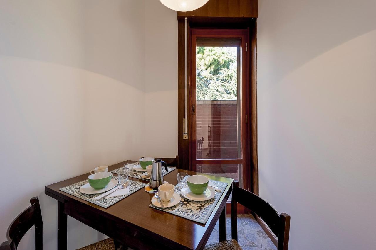 Apartmán Portosole Attic - With Terrace And Private Parking Sanremo Exteriér fotografie