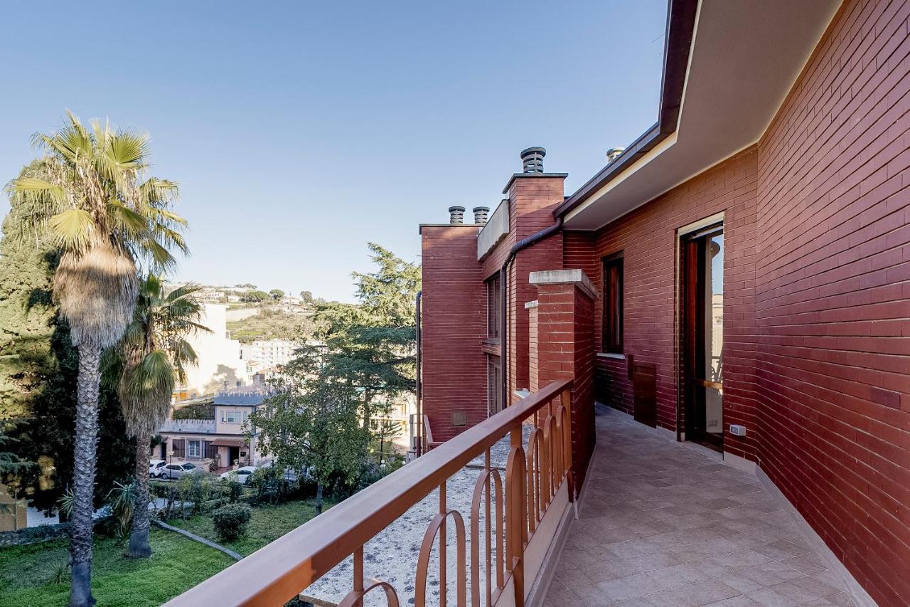 Apartmán Portosole Attic - With Terrace And Private Parking Sanremo Exteriér fotografie
