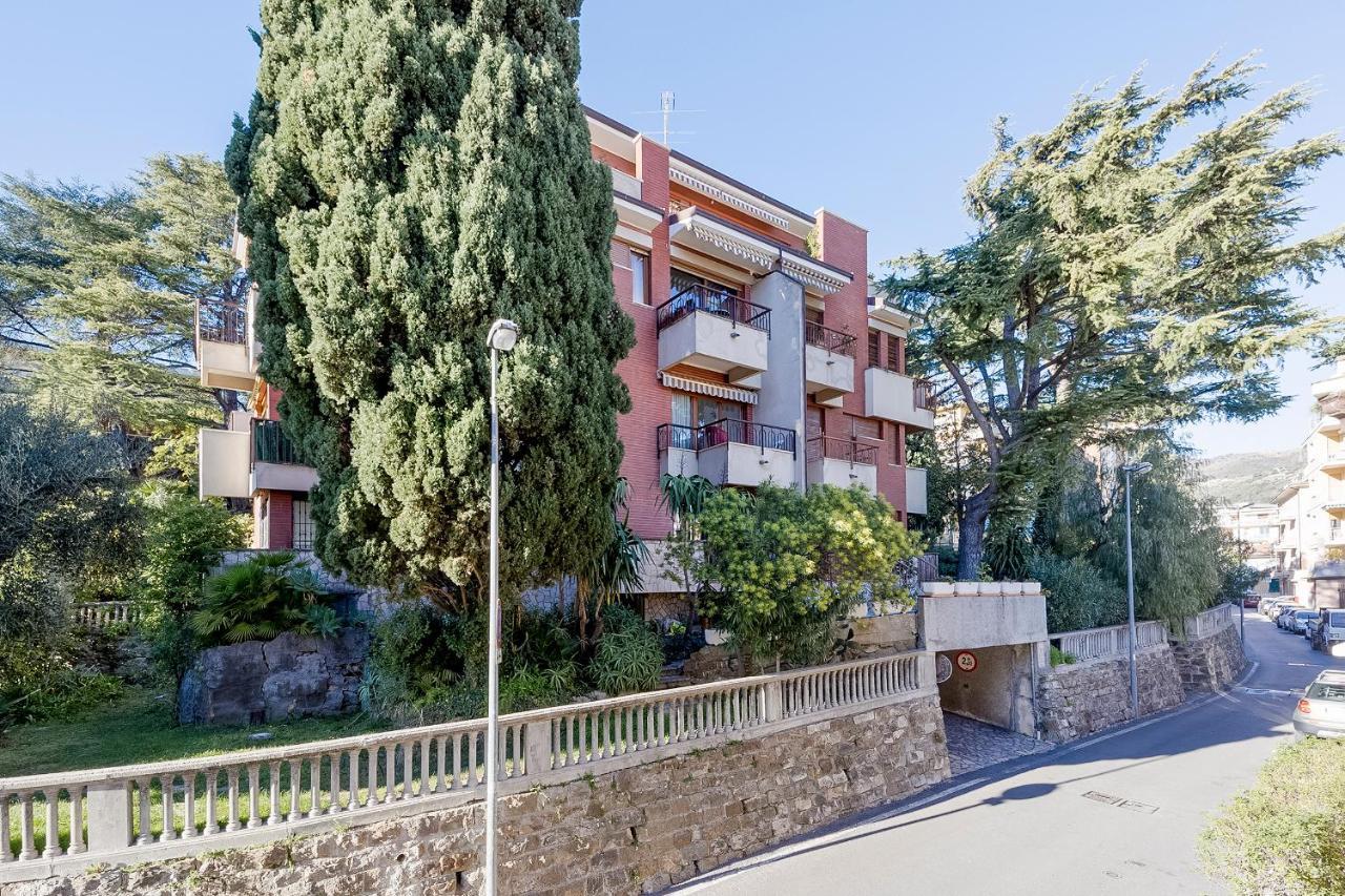 Apartmán Portosole Attic - With Terrace And Private Parking Sanremo Exteriér fotografie
